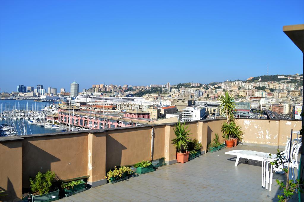 Sunflower Apartment With Private Terrace And Lift Генуя Екстер'єр фото